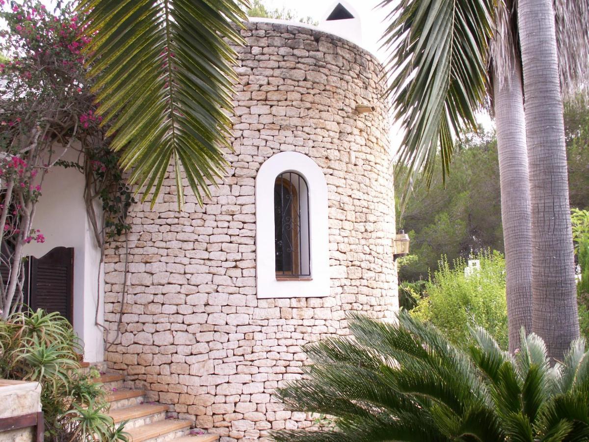 Private Villa Mit Eigenem Pool Unter Palmen Cala Llenya  Bagian luar foto