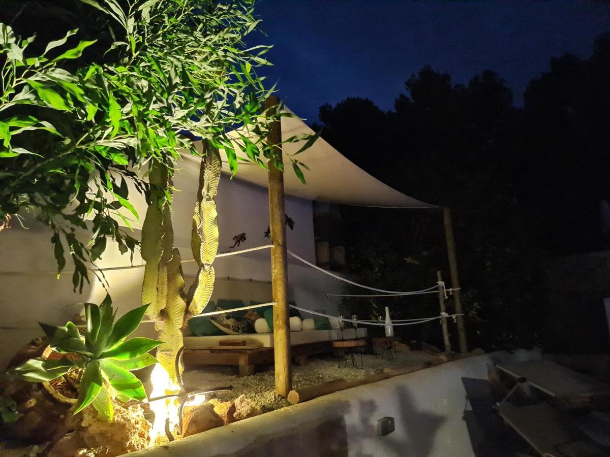 Private Villa Mit Eigenem Pool Unter Palmen Cala Llenya  Bagian luar foto
