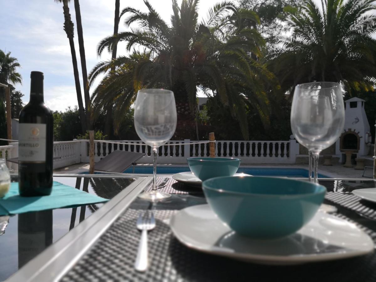Private Villa Mit Eigenem Pool Unter Palmen Cala Llenya  Bagian luar foto